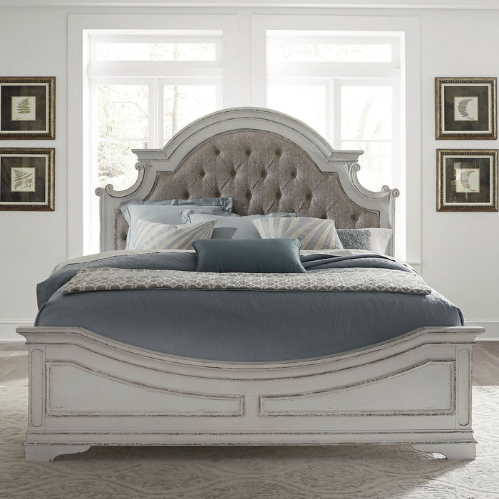 Magnolia Manor Queen Uph Bed, Dresser & Mirror