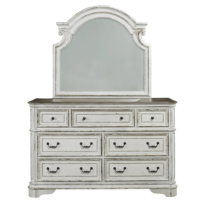 Magnolia Manor Queen Uph Bed, Dresser & Mirror