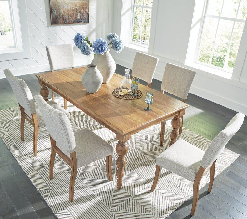 Rybergston Dining Room Set