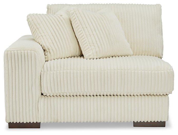 Lindyn Sectional Sofa
